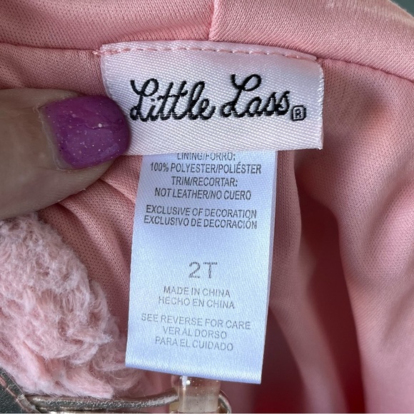 •Little Lass• Faux Fur Teddy Bear Hooded Vest -  Size 2T - Picture 2 of 8